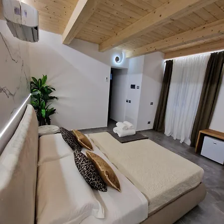Marla Rooms-2