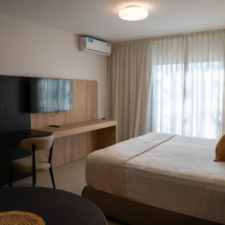 Urbana Suites-3