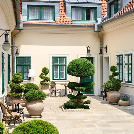Maison Bistro & Hotel-2