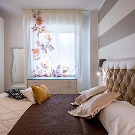 Kalbia Rooms Managed By Holydaisy - Renovated, Functional, Intimate And More-3