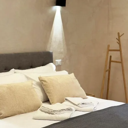 Ten Miles Guesthouse Roma-3