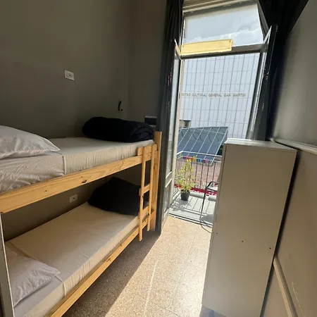 Lead Hostel-2