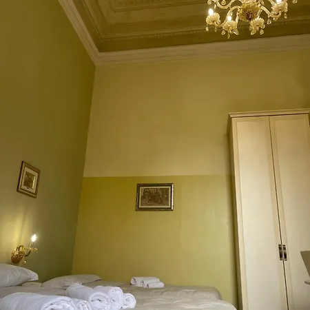 Umberto House Catania-2