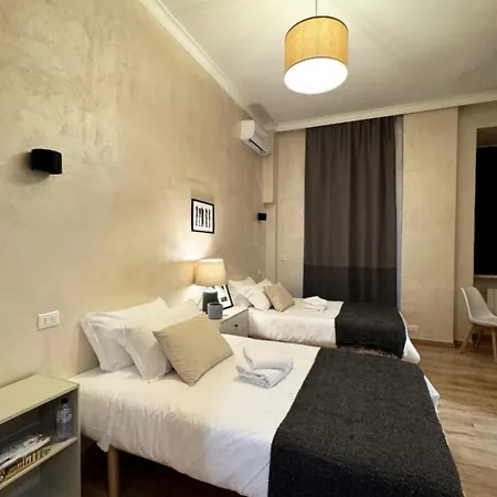 Ten Miles Guesthouse Roma-2