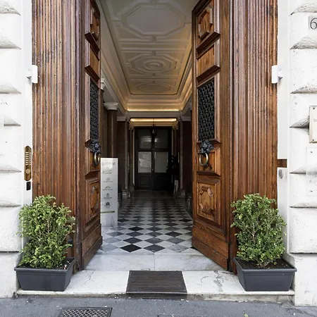 Glam Luxury Rome-2