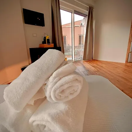 Taormina Boutique Rooms-3
