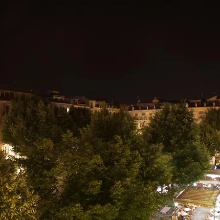 Khu Hotel-3