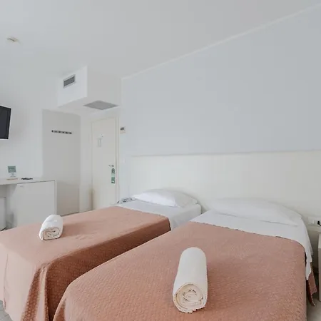 HOTIDAY Hotel Milano Marittima-2