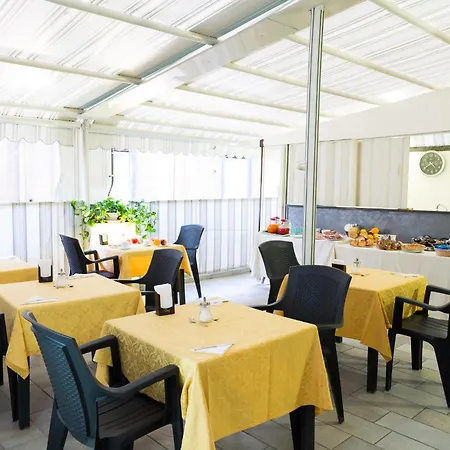 Hotel Garibaldi-3