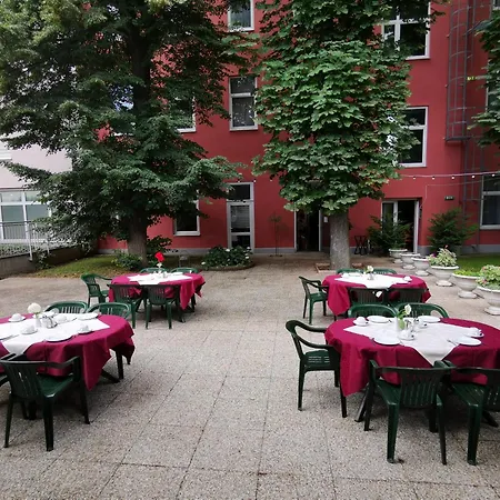 Garten- Und Kunsthotel Gabriel City-3