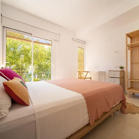 Sitges Beach Hostal-2