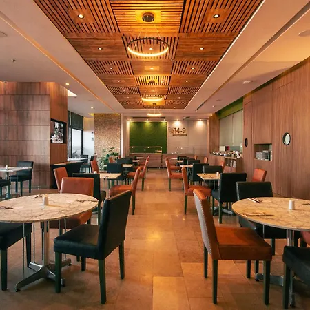 Hotel Mocawa Plaza Armenia-3