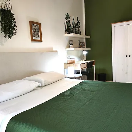 Casa Viola a 900 mt dalla Staz. Centrale-3