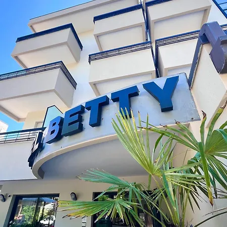 Hotel Betty Personal Style And Beach Village-3