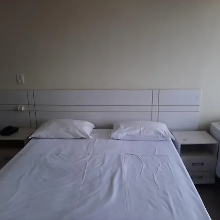 Garvey Park Hotel-2