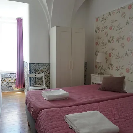 Lost Inn Lisbon Hostel-3