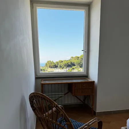 Casa La Gioia Capri-2