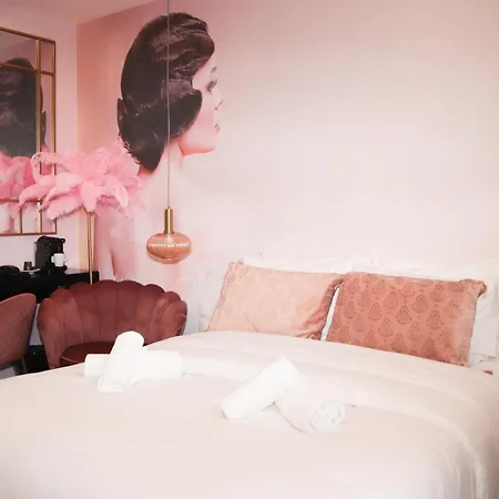 Glam'S Hotel-2
