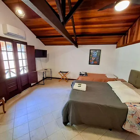 Casa Rosada seu refúgio na serra-2