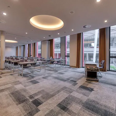 Hilton Garden Inn Stuttgart Neckarpark-3