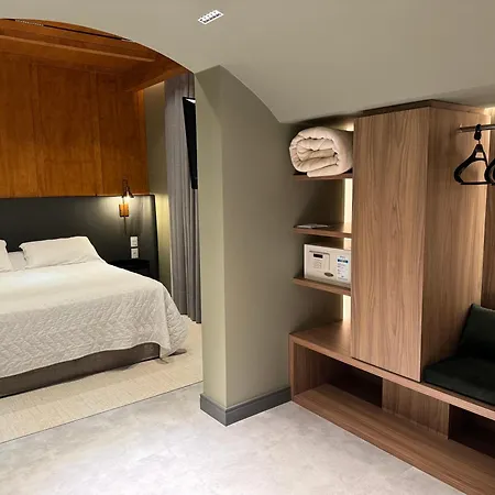 Mogano Premium Hotel - ELETROPOSTO-3