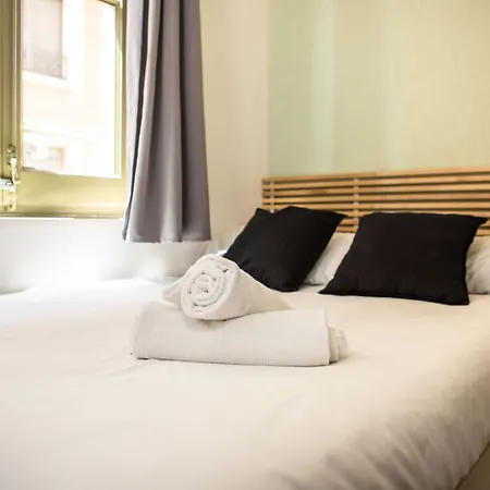 Urbany Hostel Bcn Go!-2