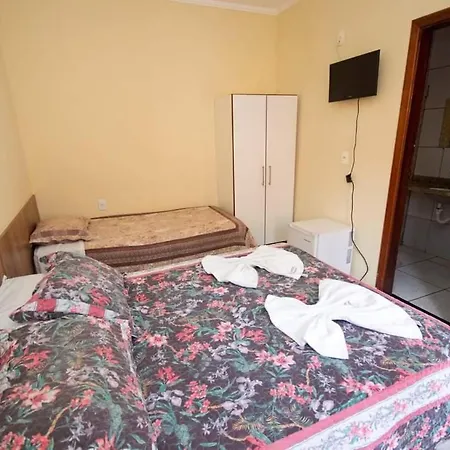 Hotel 2 Irmãos-3