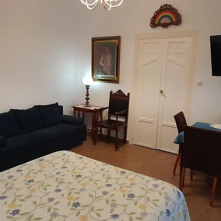 Antonio Guesthouse Alicante-2