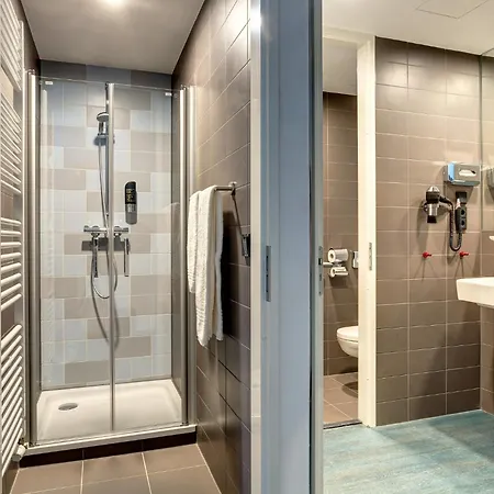 Meininger Hotel Amsterdam Amstel-3