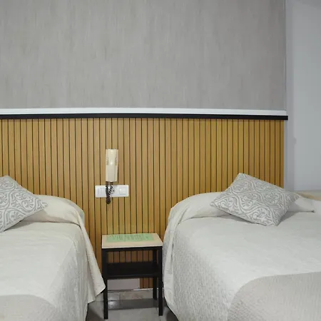 Hostal Ramón y Cajal-2