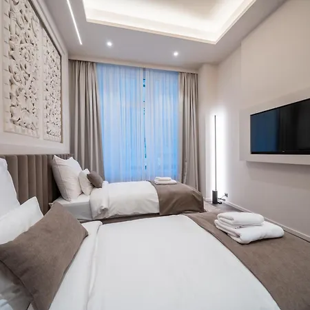 Damas Suites Budapest-3
