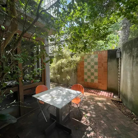 casa charmosa e com área externa-3