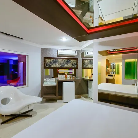 Eros Motel-2