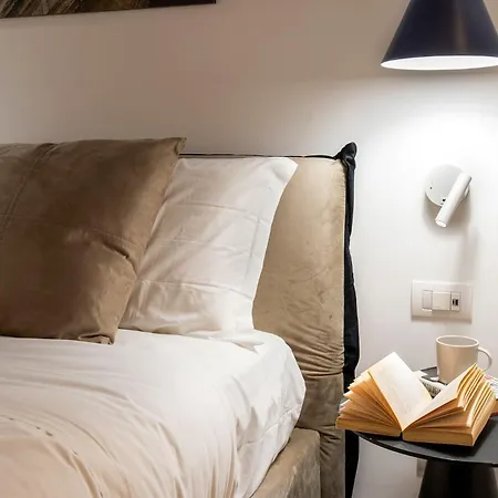 Pantheon Suites Rome 1-3