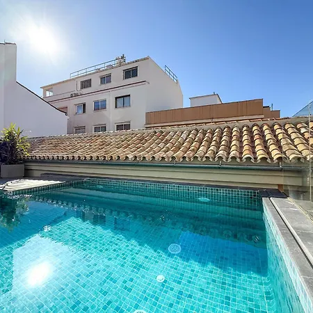 Coeo Hernan Ruiz Rooftop Pool Hostel-2