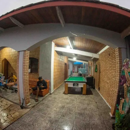 Casa 51 Hostel Ubatuba-3