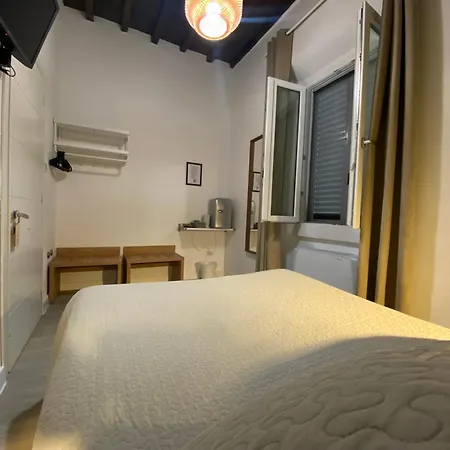 Hotel Nella Firenze-3