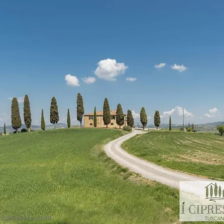 Villa I Cipressini privata lusso piscina riscaldata spa palestra Toscana-3