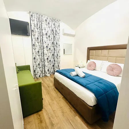 Western Termini Guest House-3