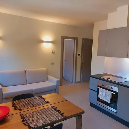 The 6 Apartments S-2