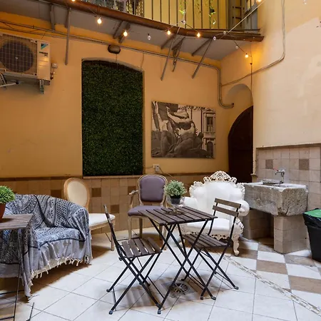 Domus 15 - Guest House-2