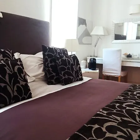 Relais Piazza Dei Martiri-3