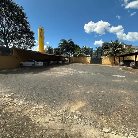 Ln Flats & Suites-2