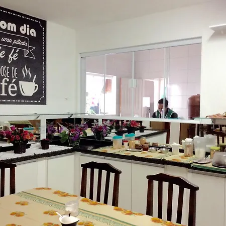 Espaço Alvorada com Banheira ,agendamento das atividades, café da manhã no centro-3