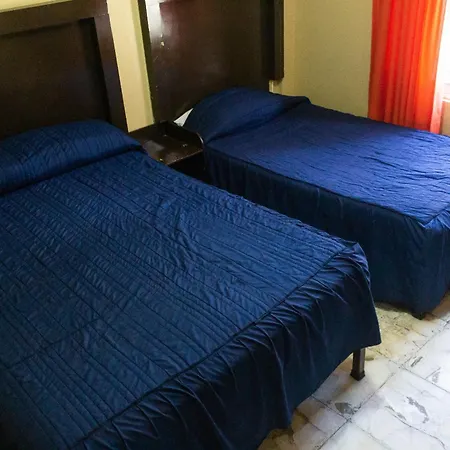 OYO Hotel Colón, Plaza Bicentenario, Zacatecas Centro-2