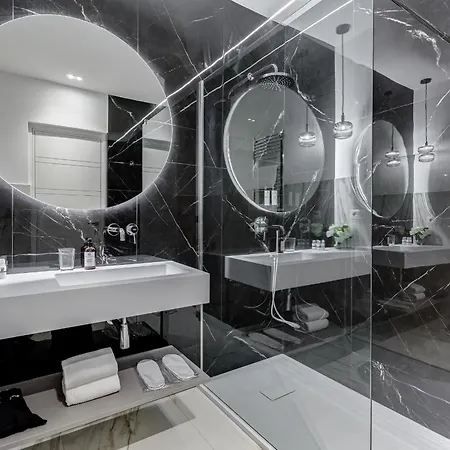 Dionigi 43 Private Suites By Premium Suites Collection-2