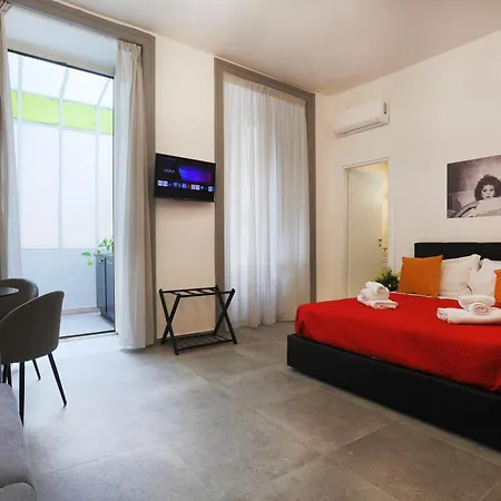 Napoli Movie Apartments-3