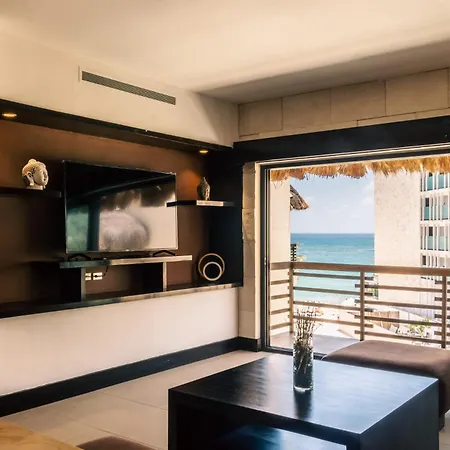 Aldea Thai Downtown Oceanview Residences-3