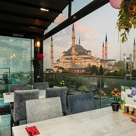 Aristocrat Hotel-2