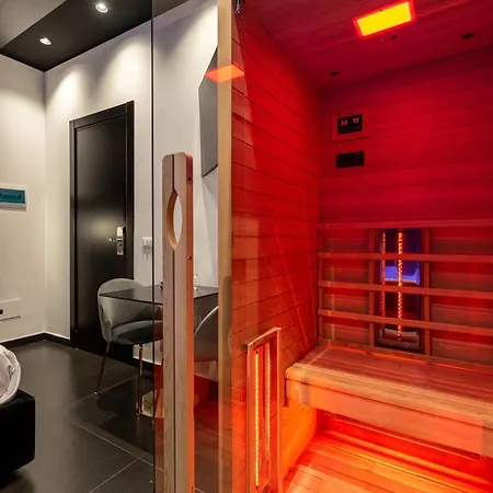 Maximum Hub Suite&Spa-2